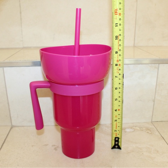 Cup and snack holder in pink (NWOT) - Picture 5 of 5